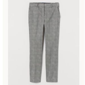 H&M stretchy checked black and white pant. Size 2.